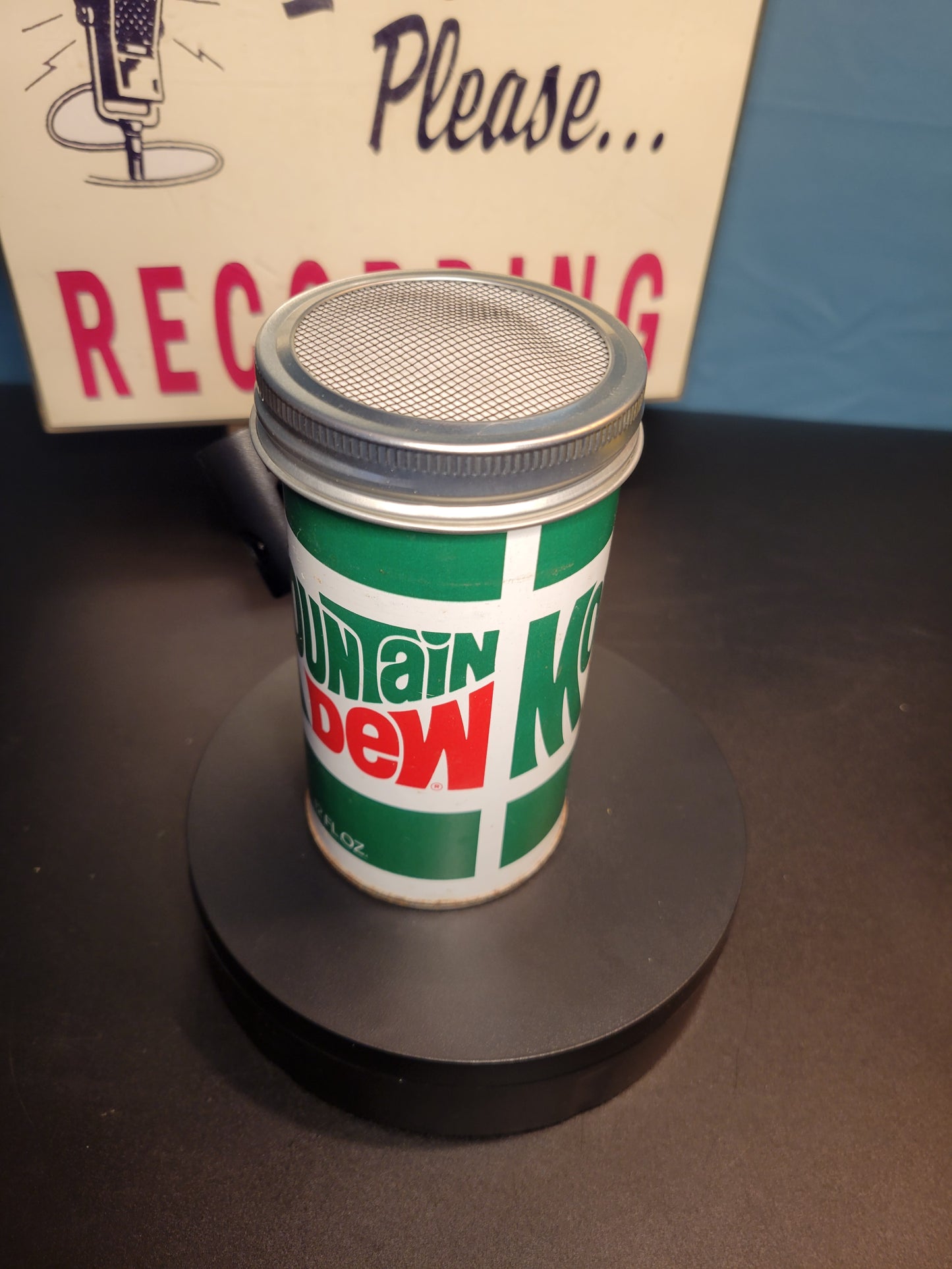 Lo Fi Soda Can Microphone - 1970s Mountain Dew