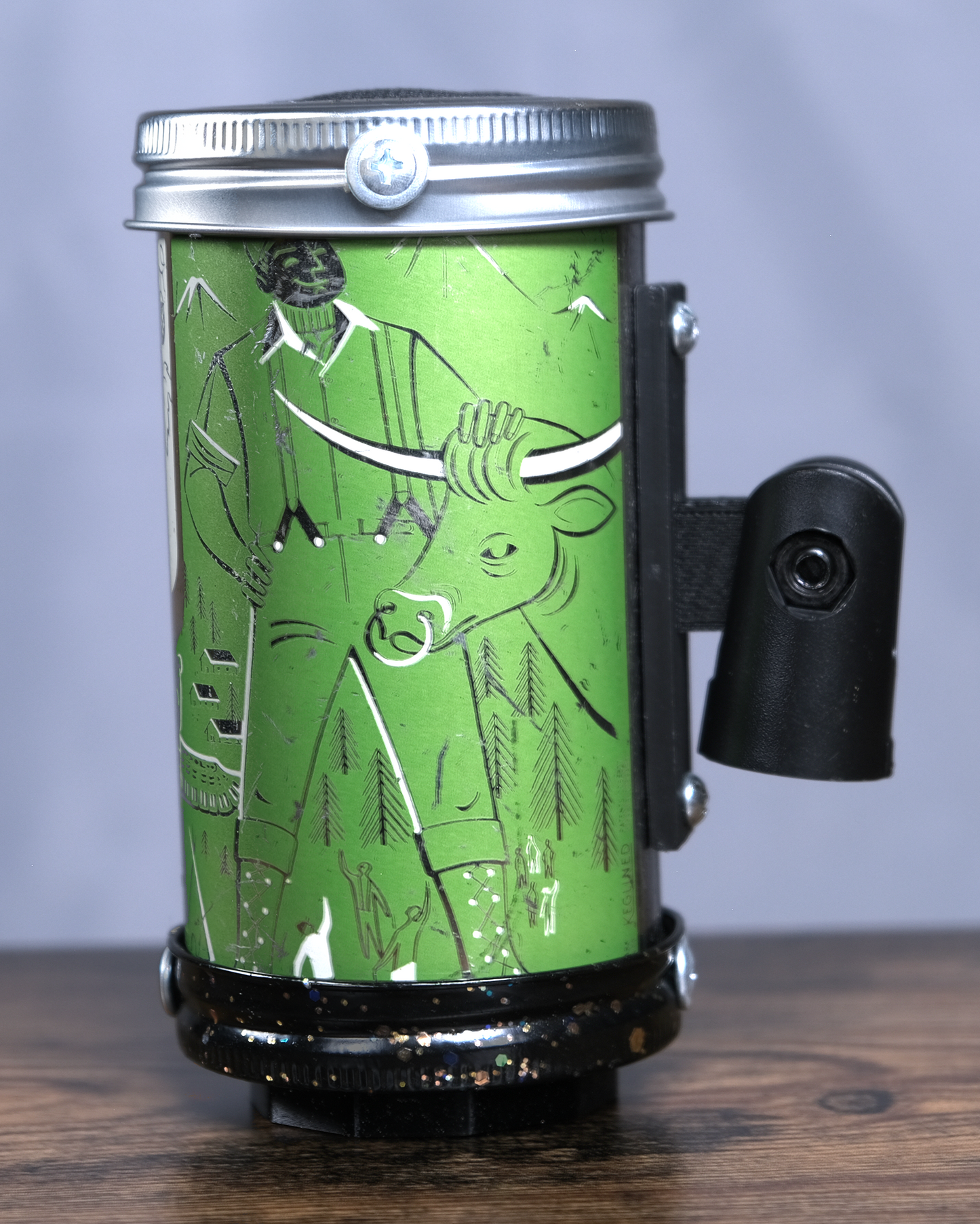 Lo Fi Beer Can Microphone - 1950s Boeing Wind Tunnel Rainier, Light Green Paul Bunyan