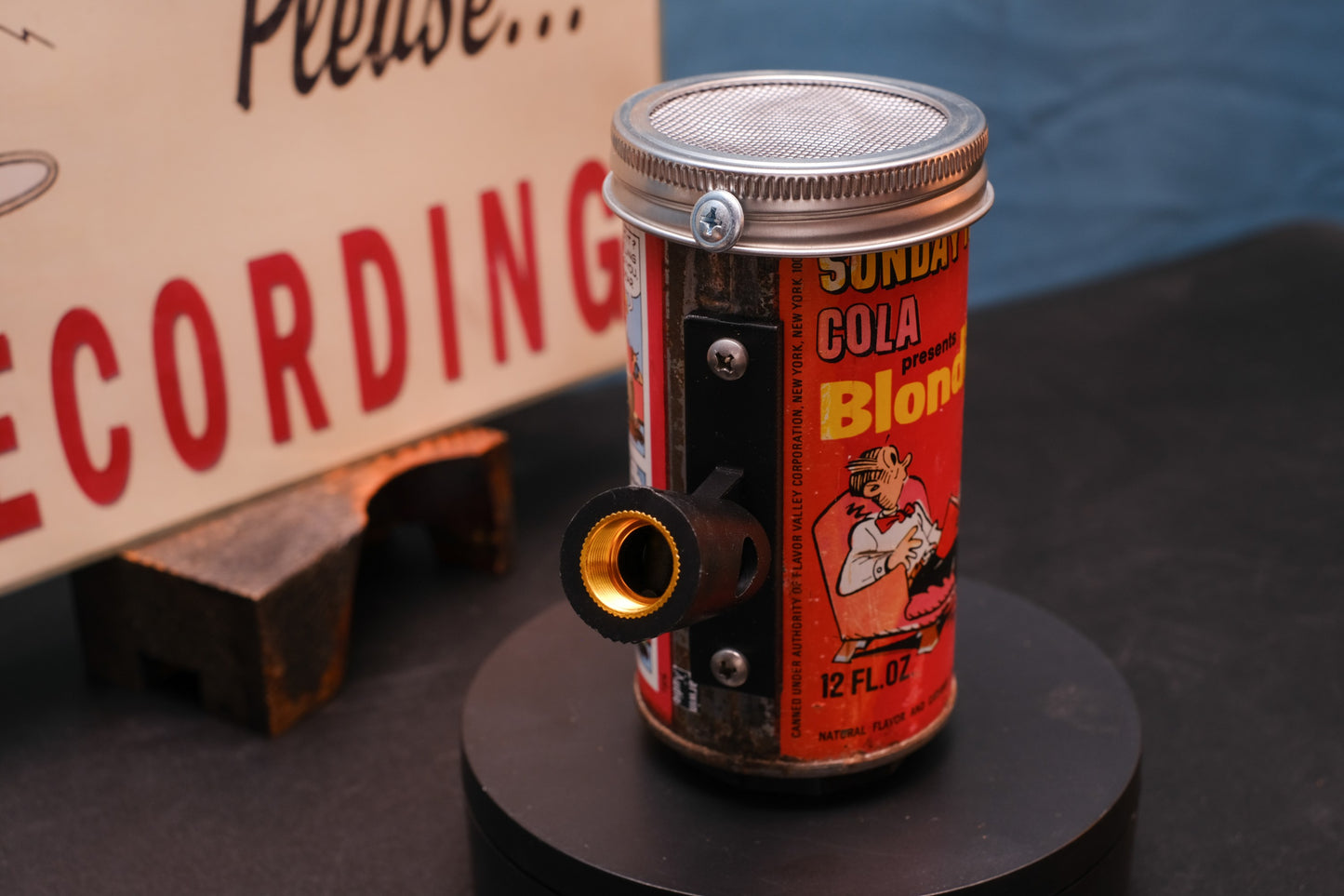 Lo Fi Soda Can Microphone - 1960s Comic Can Blondie