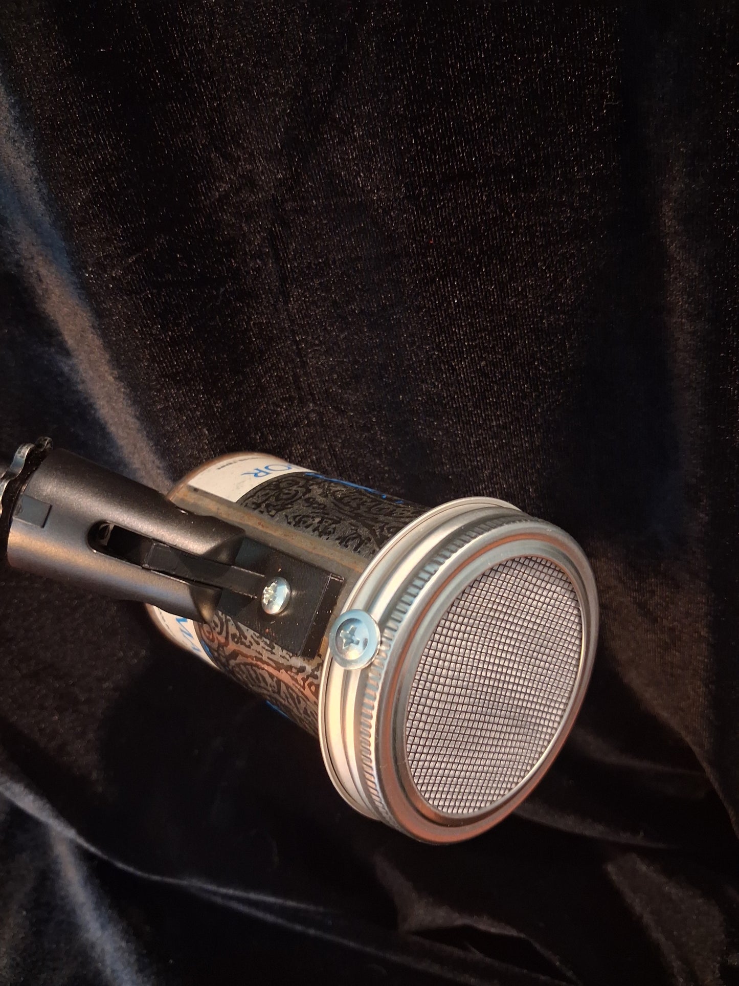 Lo Fi Beer Can Microphone - Blue Bull Tiny 8oz Schlitz