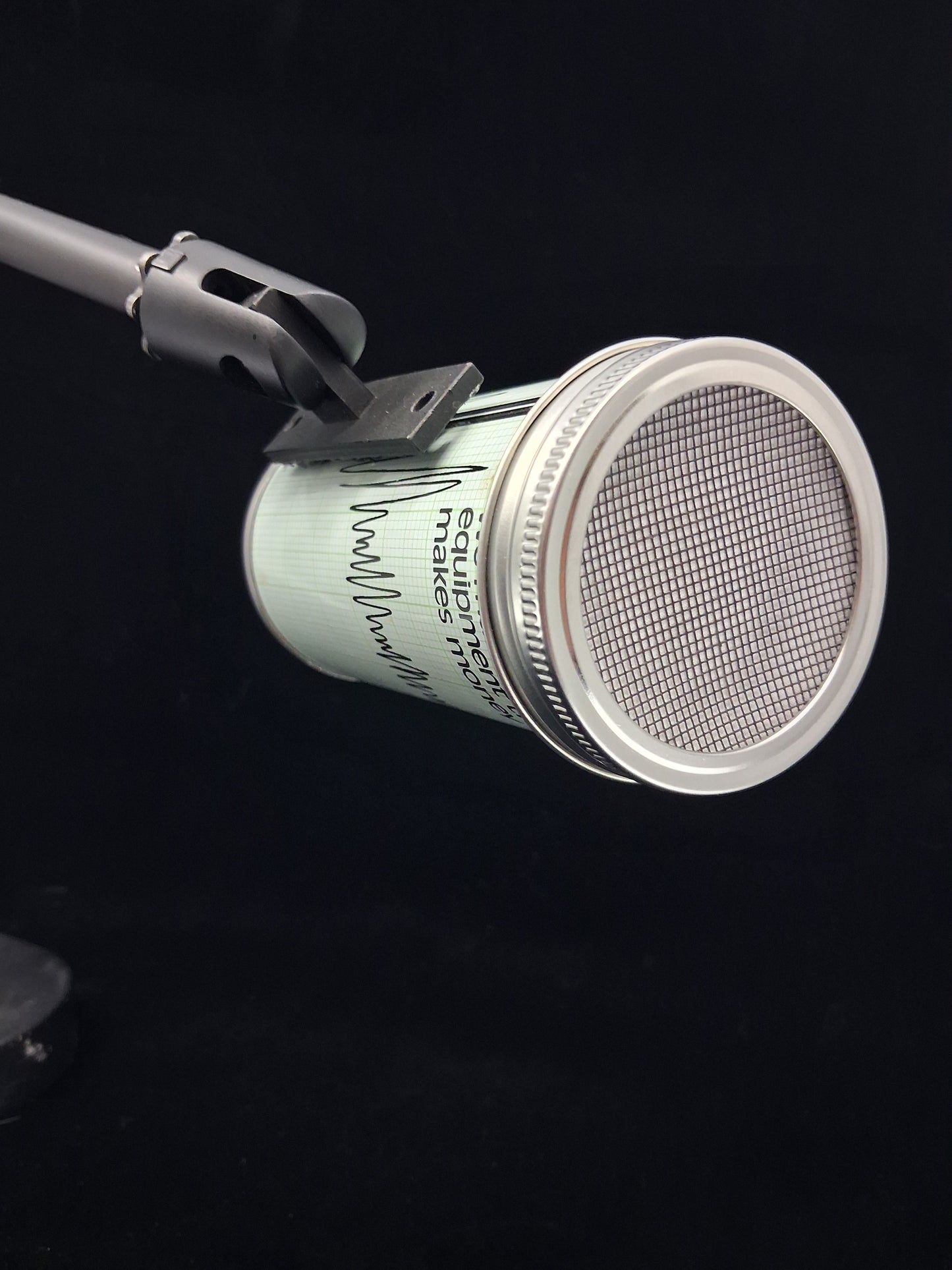 Lo Fi Beer Can Microphone - Soundwaves