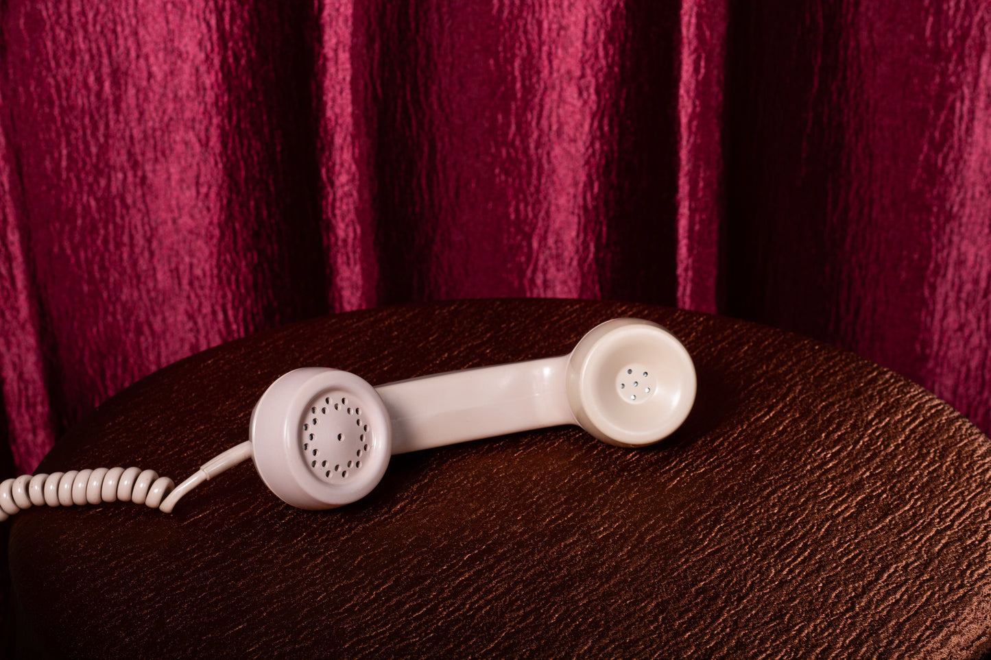 Telephone Microphone - GTE Type 80 Lined Background