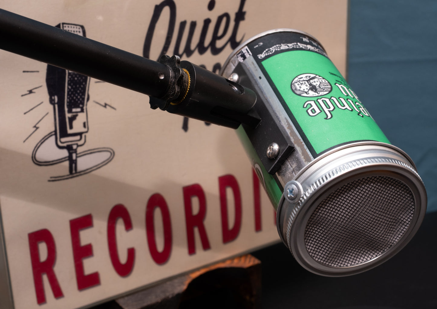 Lo Fi Beer Can Microphone - Gemeinde Brau