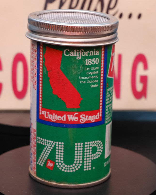 Lo Fi Soda Can Microphone - 1976 7up California