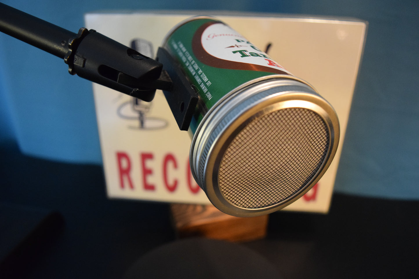 Lo Fi Beer Can Microphone - Pabst Old Tankard