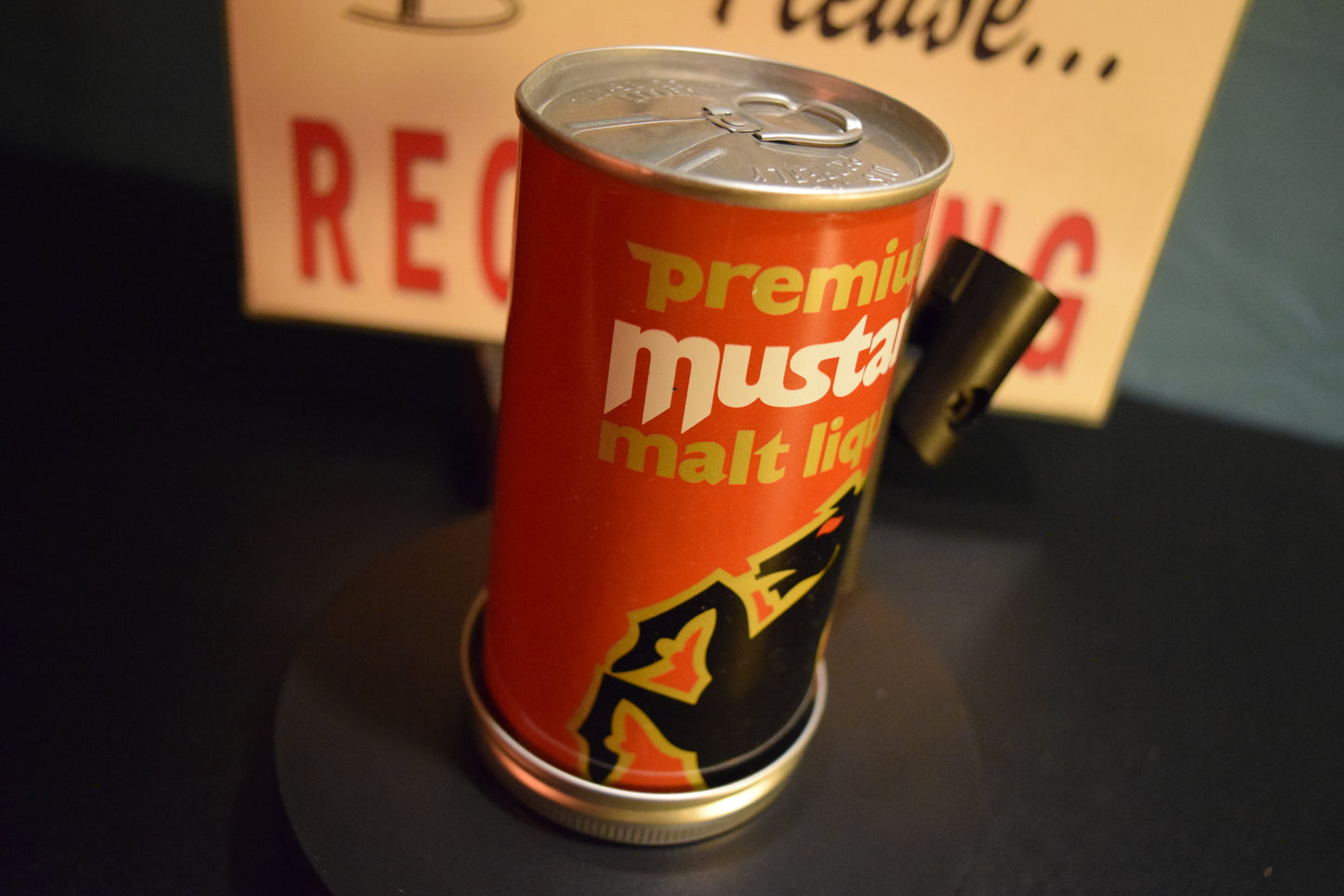 Lo Fi Beer Can Microphone - Premium Mustang