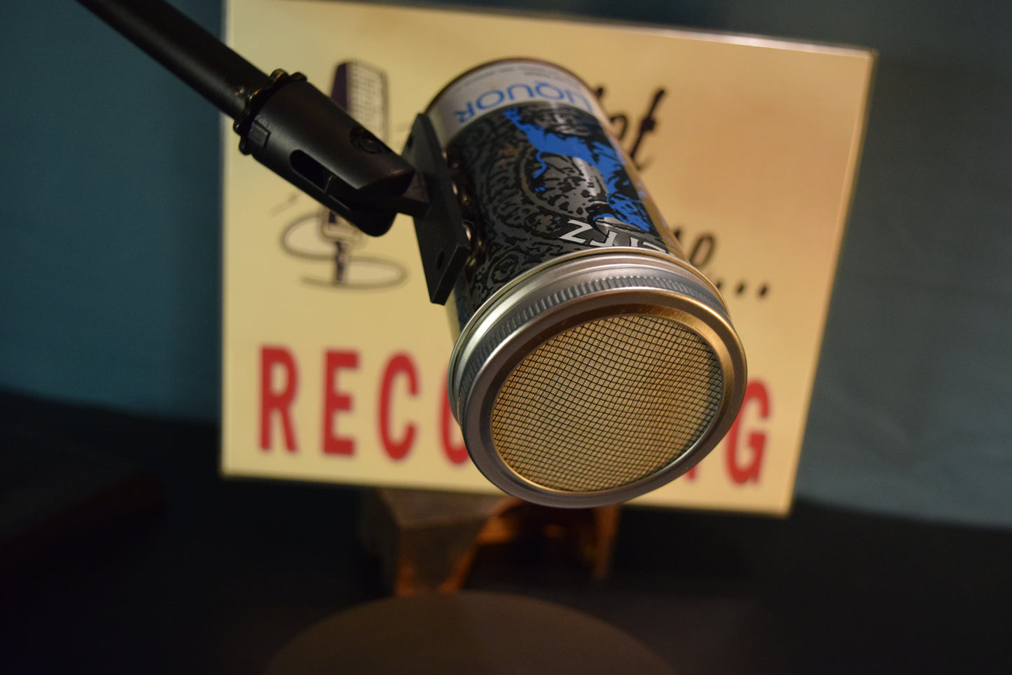 Lo Fi Beer Can Microphone - Schlitz Blue Bull