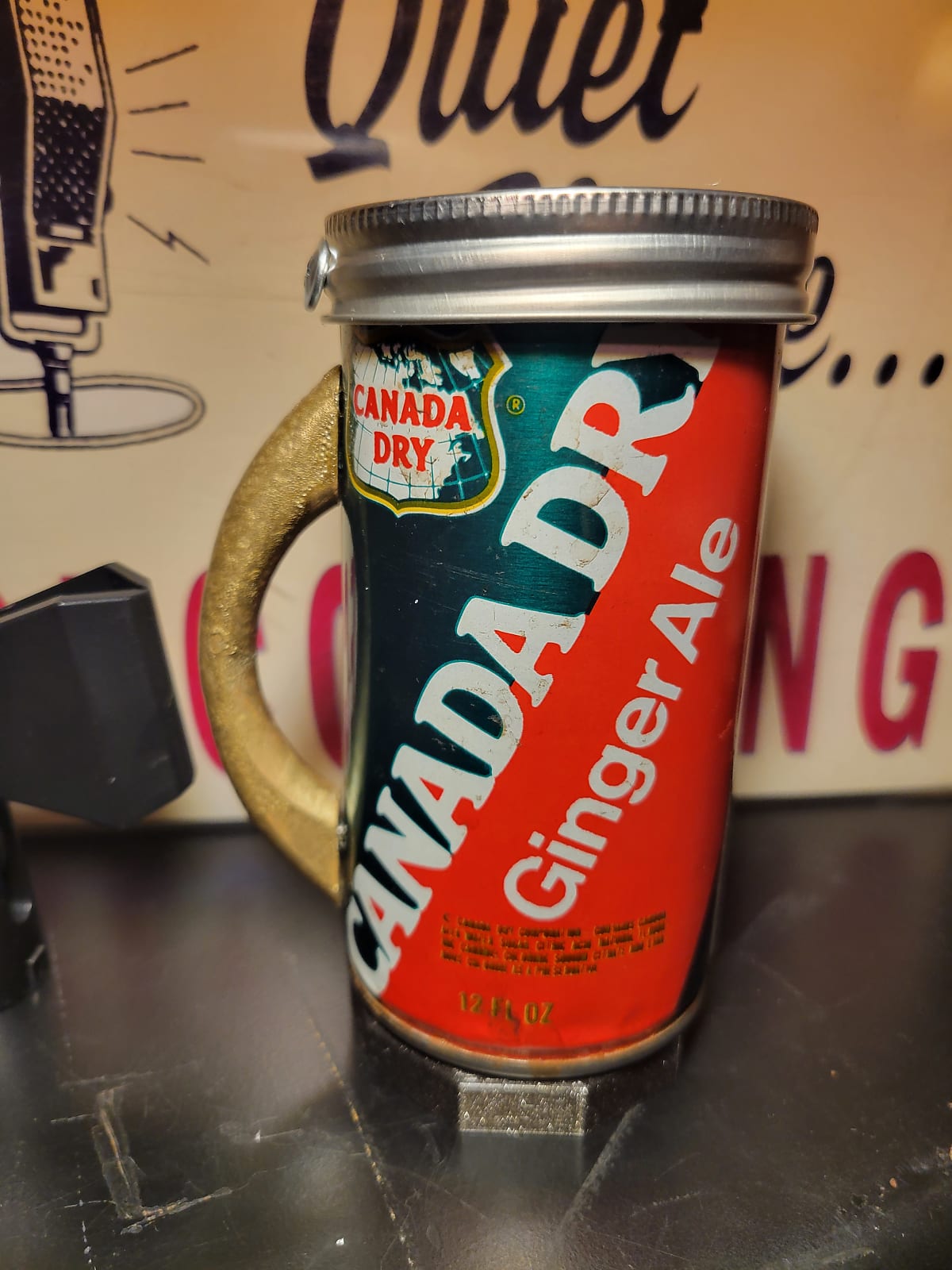 Lo Fi Soda Can Microphone - 1976 NFL Philadelphia Eagles